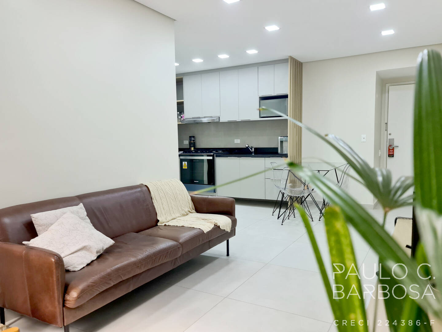 Apartamento à venda com 2 quartos, 61m² - Foto 6