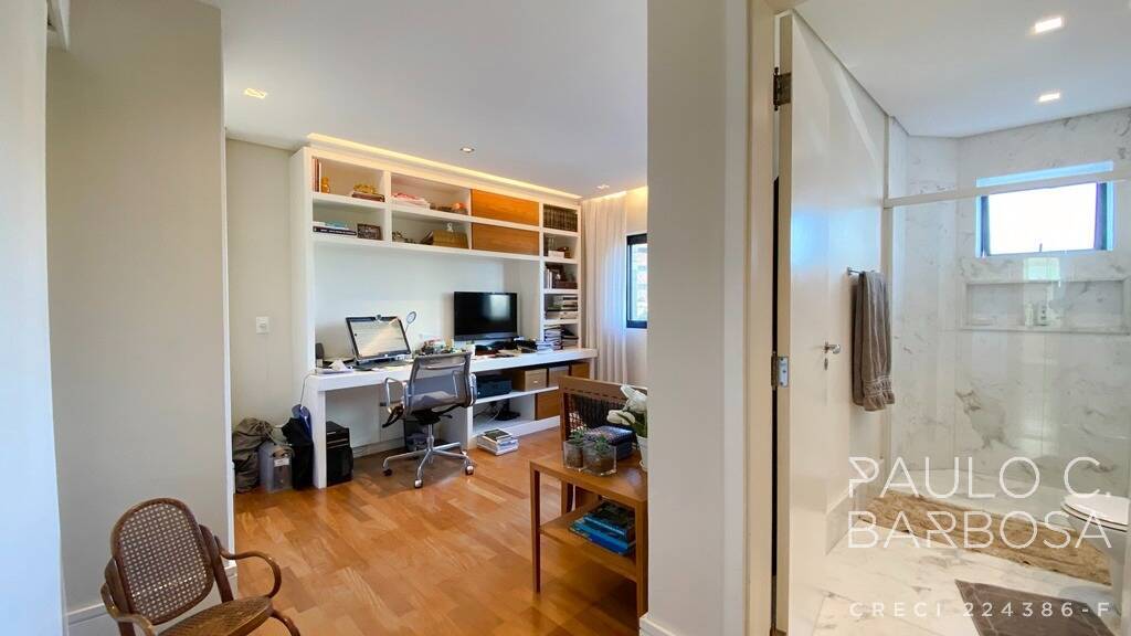 Apartamento à venda com 3 quartos, 326m² - Foto 14