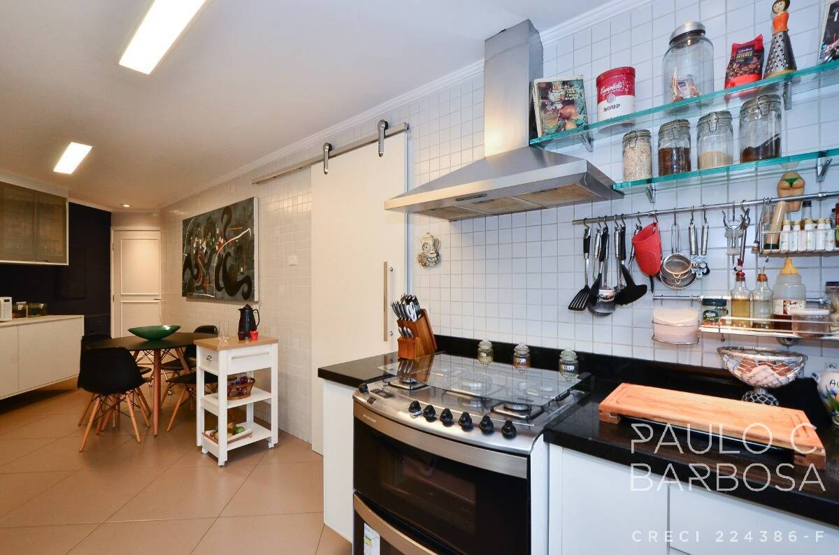 Apartamento à venda com 3 quartos, 200m² - Foto 34