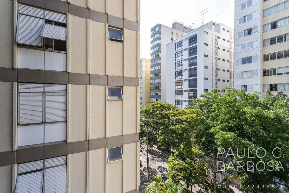 Apartamento à venda com 3 quartos, 137m² - Foto 10