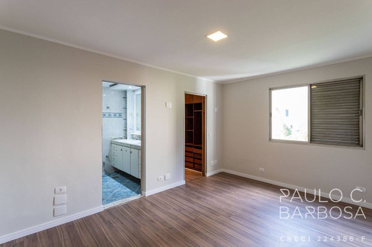 Apartamento à venda com 3 quartos, 137m² - Foto 12