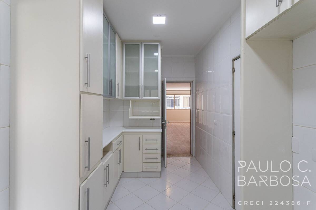 Apartamento à venda com 3 quartos, 137m² - Foto 27