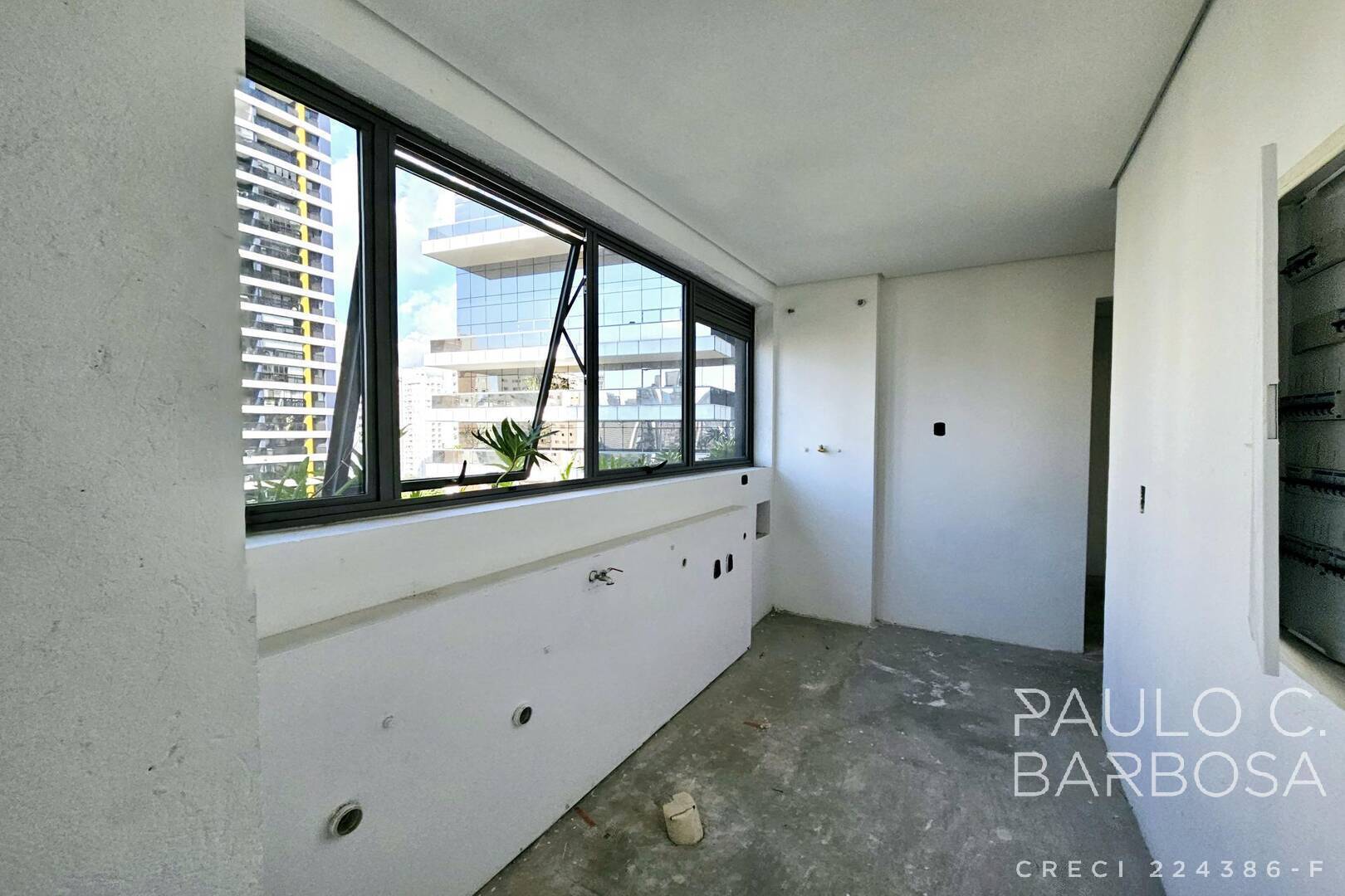 Apartamento à venda com 3 quartos, 227m² - Foto 29