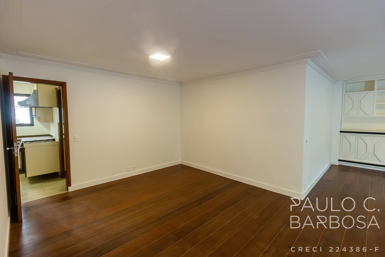 Apartamento à venda com 4 quartos, 190m² - Foto 9