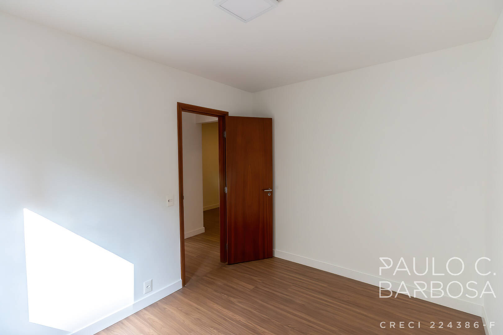 Apartamento à venda com 4 quartos, 190m² - Foto 26