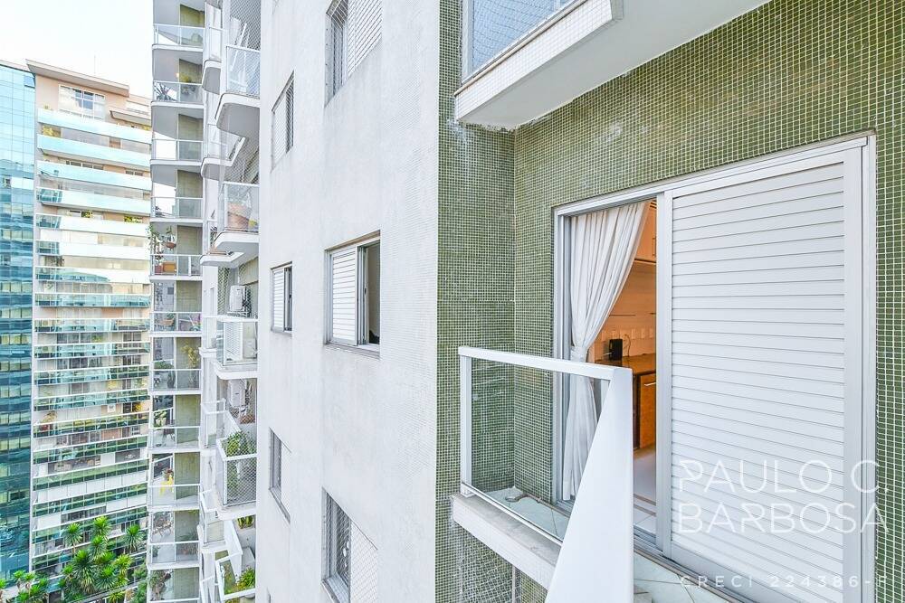 Apartamento à venda com 3 quartos, 214m² - Foto 6