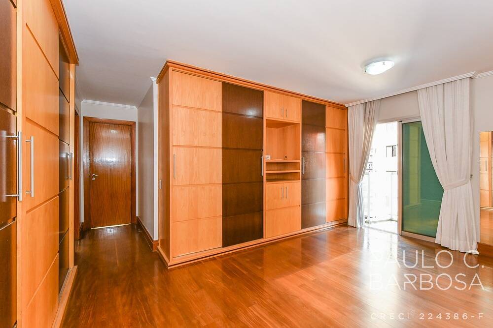 Apartamento à venda com 3 quartos, 214m² - Foto 19