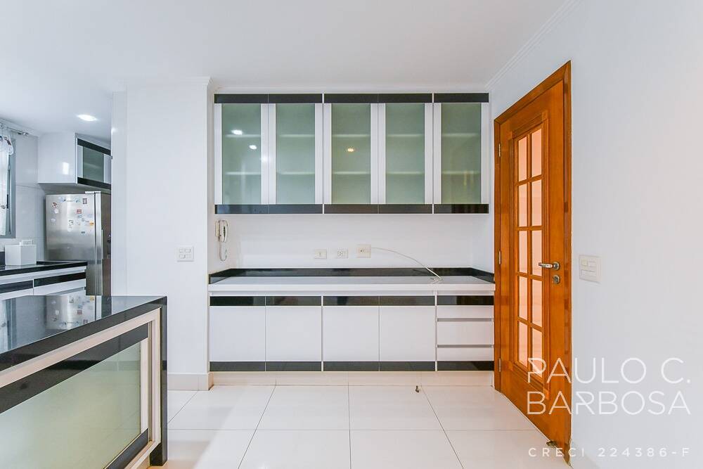 Apartamento à venda com 3 quartos, 214m² - Foto 33