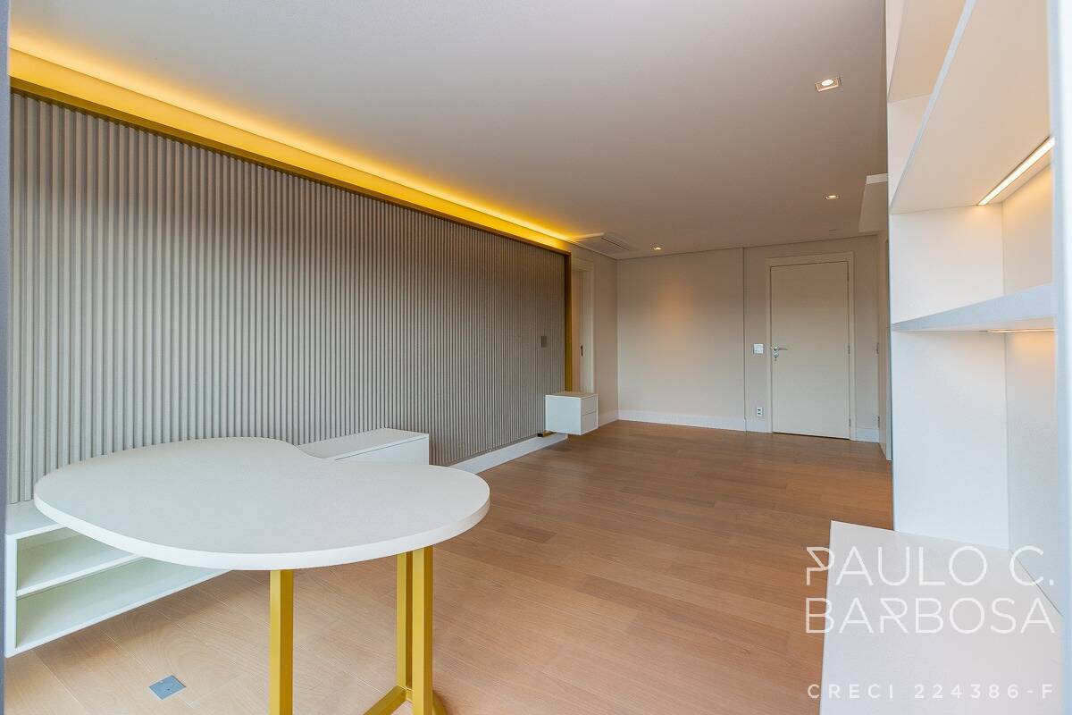 Apartamento à venda com 3 quartos, 244m² - Foto 28