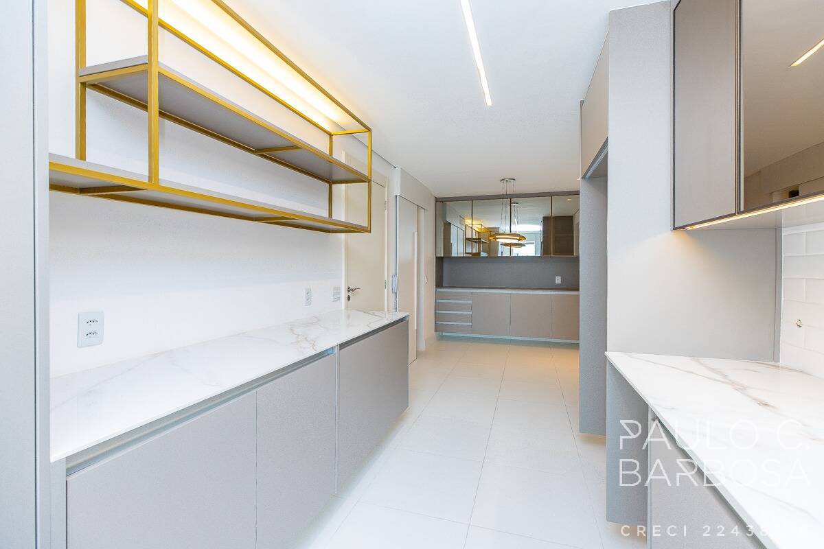 Apartamento à venda com 3 quartos, 244m² - Foto 46