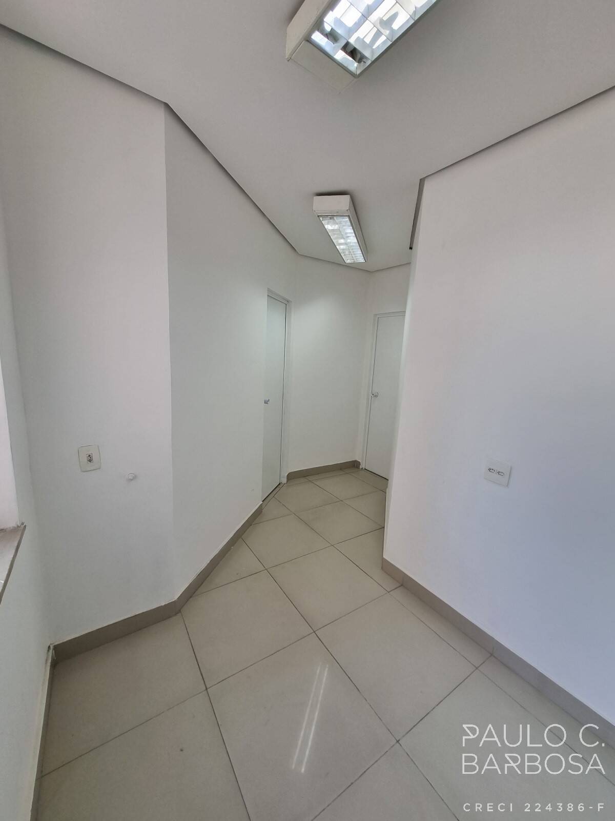 Prédio Inteiro para alugar, 554m² - Foto 10