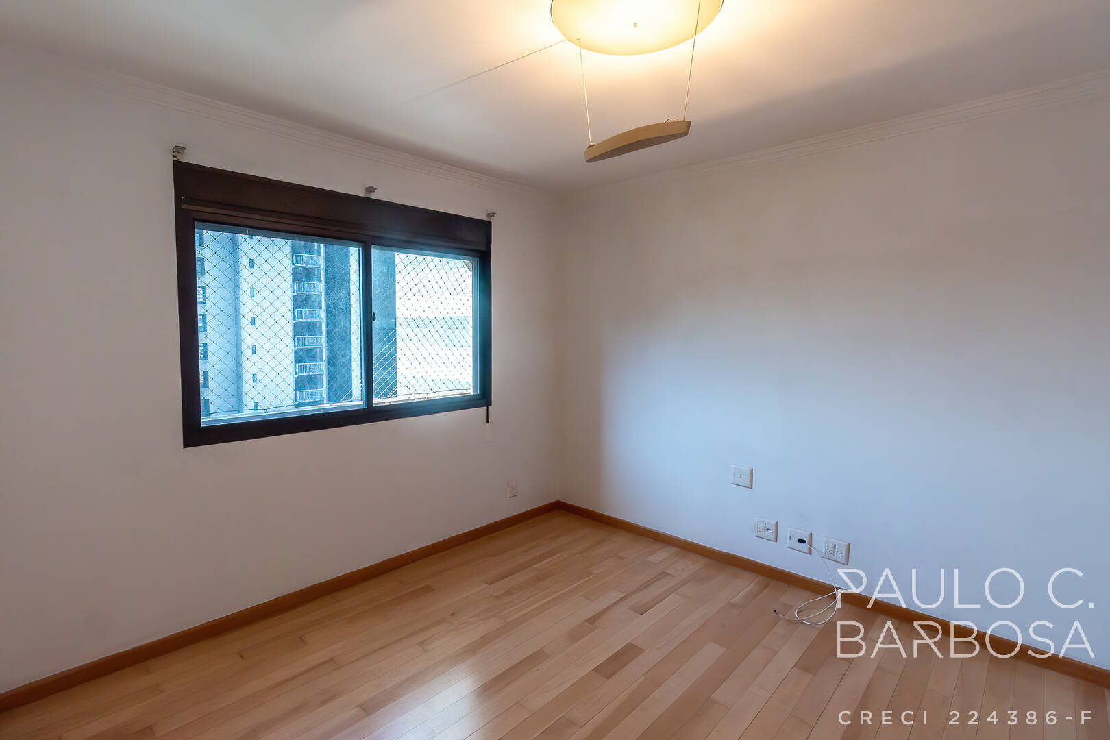 Apartamento para alugar com 3 quartos, 240m² - Foto 19