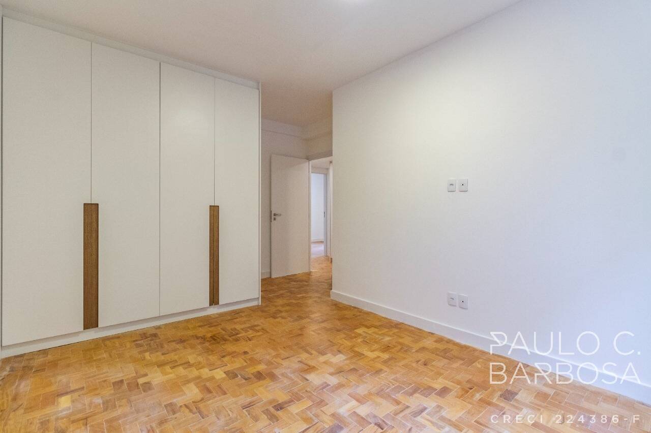 Apartamento à venda com 3 quartos, 143m² - Foto 18