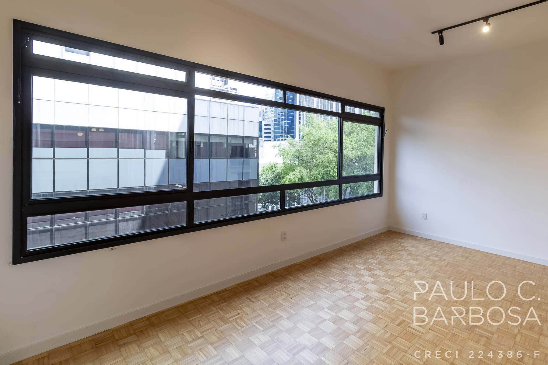 Apartamento à venda com 3 quartos, 220m² - Foto 5