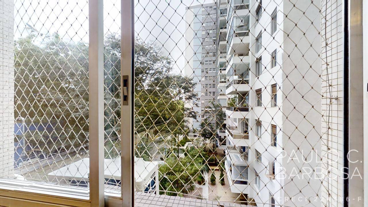 Apartamento à venda com 3 quartos, 147m² - Foto 22