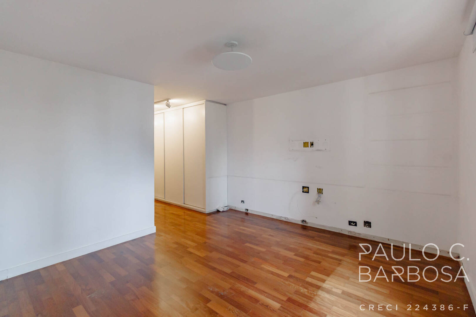 Apartamento à venda com 3 quartos, 236m² - Foto 30