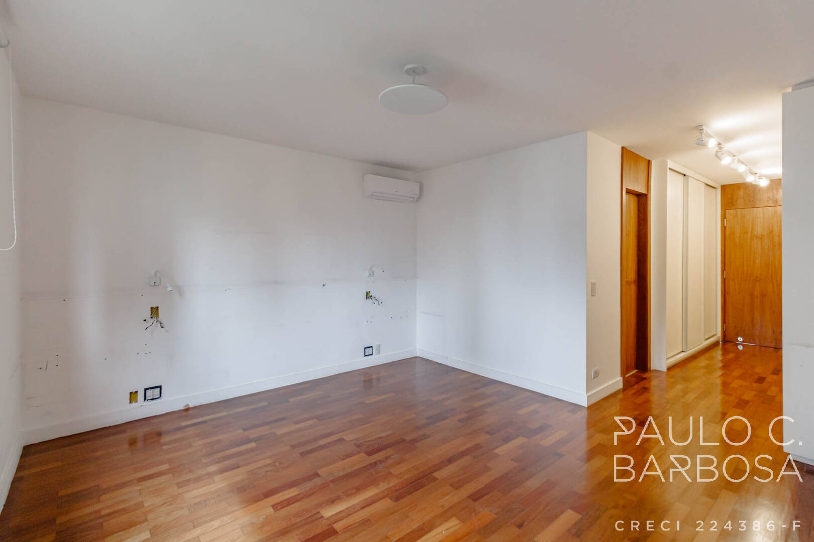 Apartamento à venda com 3 quartos, 236m² - Foto 31