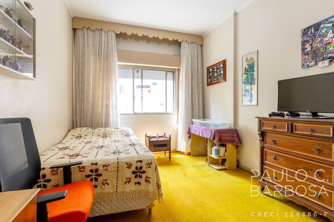 Apartamento à venda com 3 quartos, 208m² - Foto 11