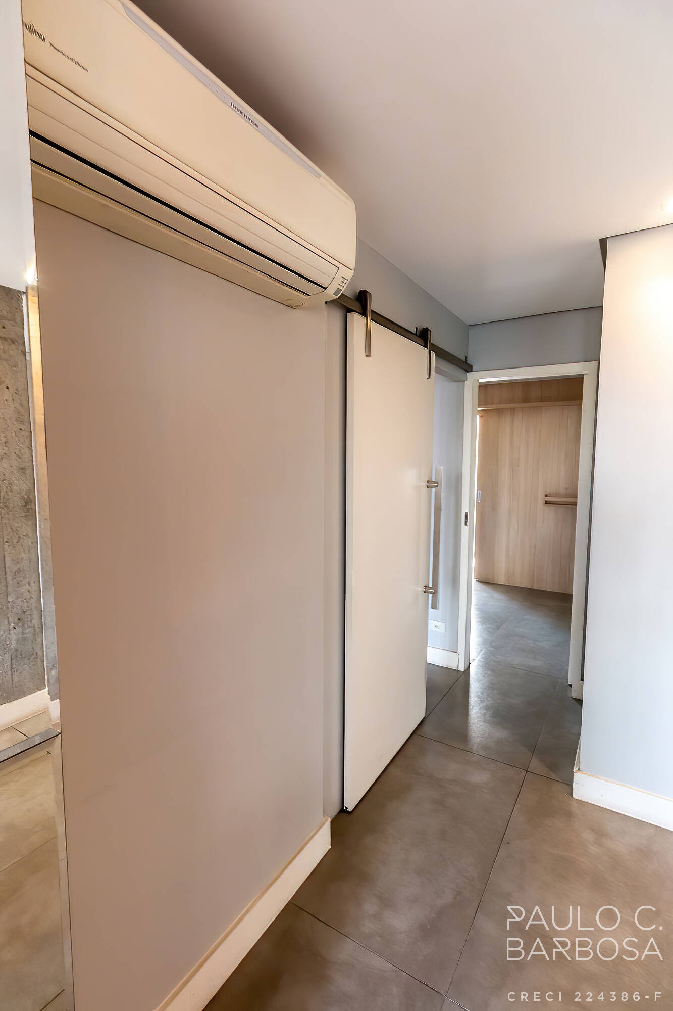 Apartamento para alugar com 2 quartos, 137m² - Foto 12