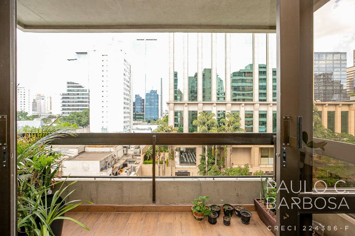 Apartamento à venda e aluguel com 3 quartos, 225m² - Foto 17