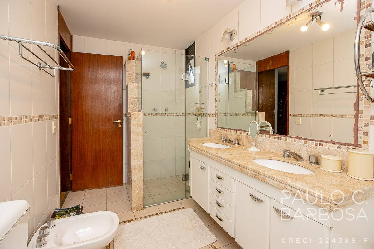 Apartamento à venda e aluguel com 3 quartos, 225m² - Foto 33