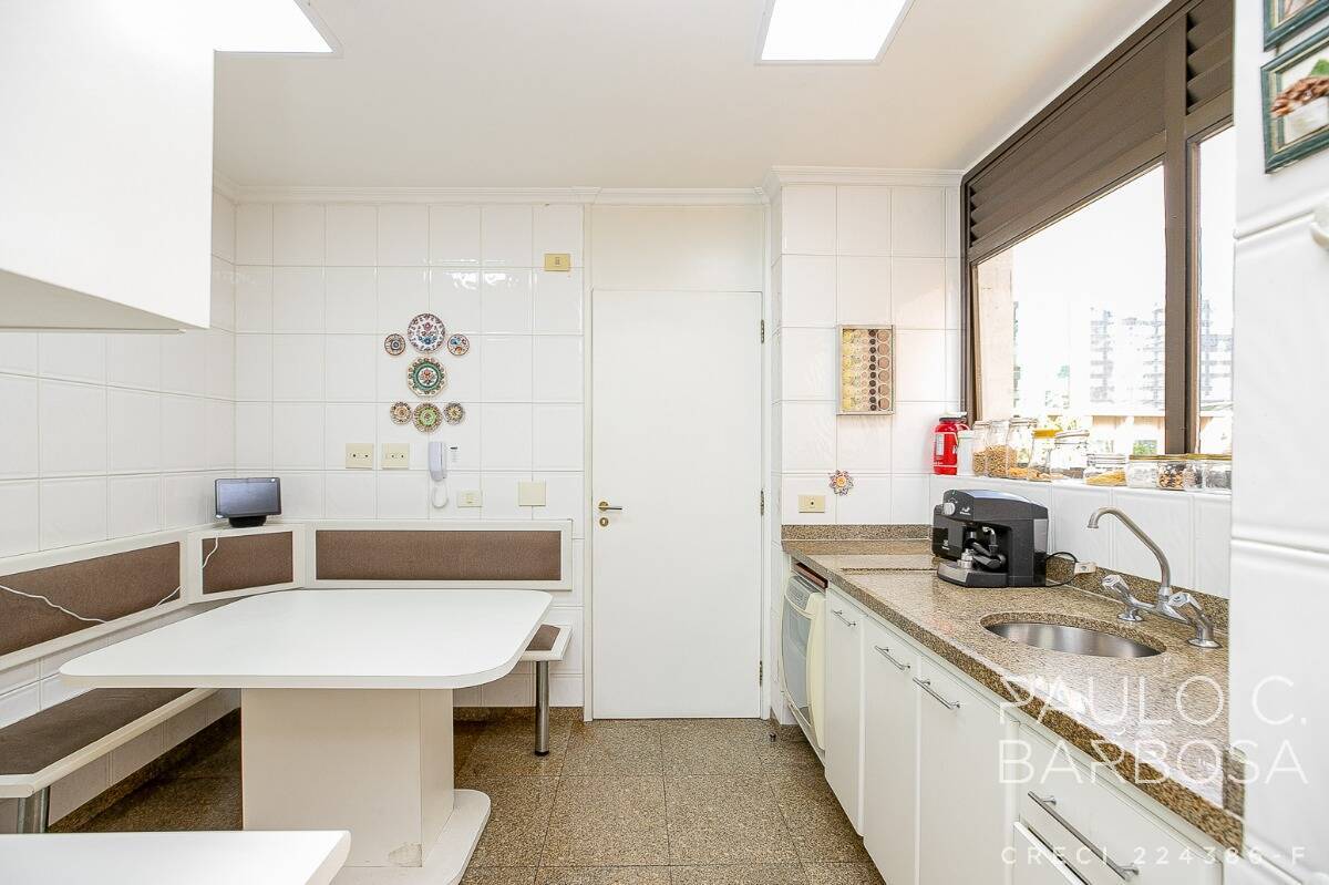 Apartamento à venda e aluguel com 3 quartos, 225m² - Foto 44