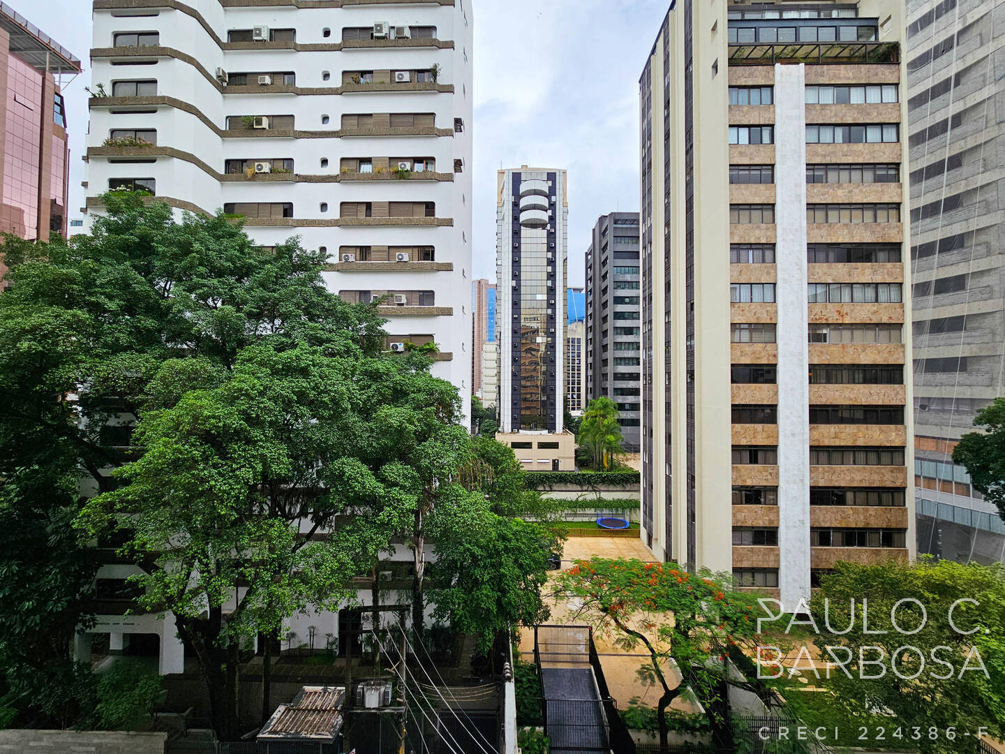 Apartamento à venda com 4 quartos, 226m² - Foto 20