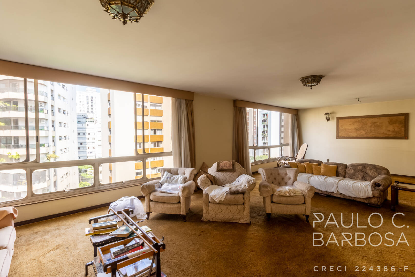 Apartamento à venda com 3 quartos, 251m² - Foto 1