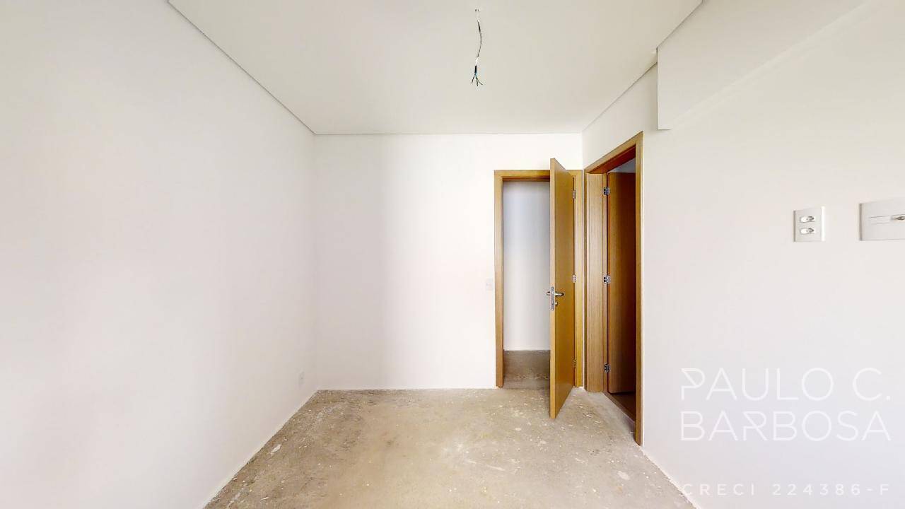 Apartamento à venda com 3 quartos, 170m² - Foto 9