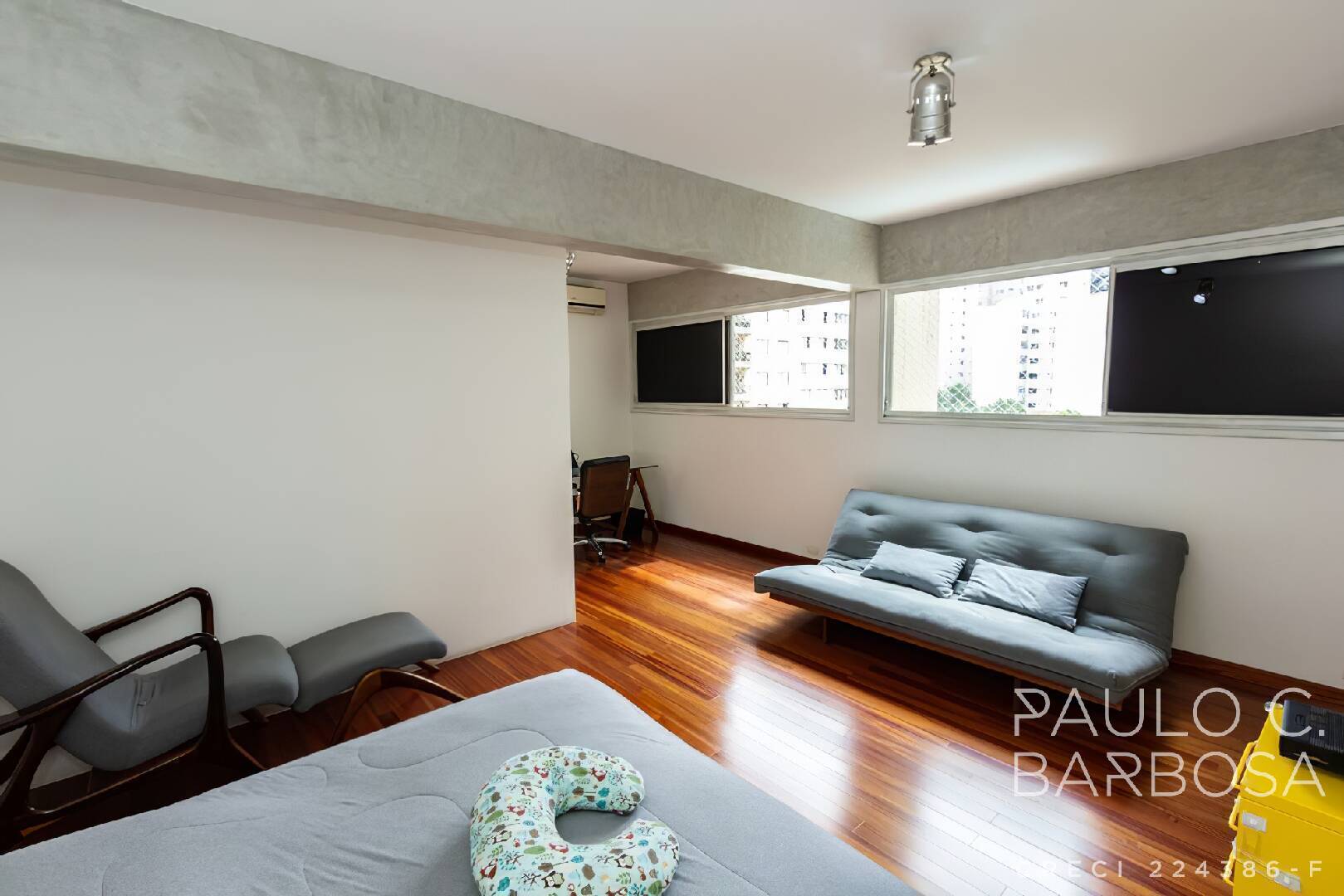 Apartamento para alugar com 2 quartos, 125m² - Foto 17