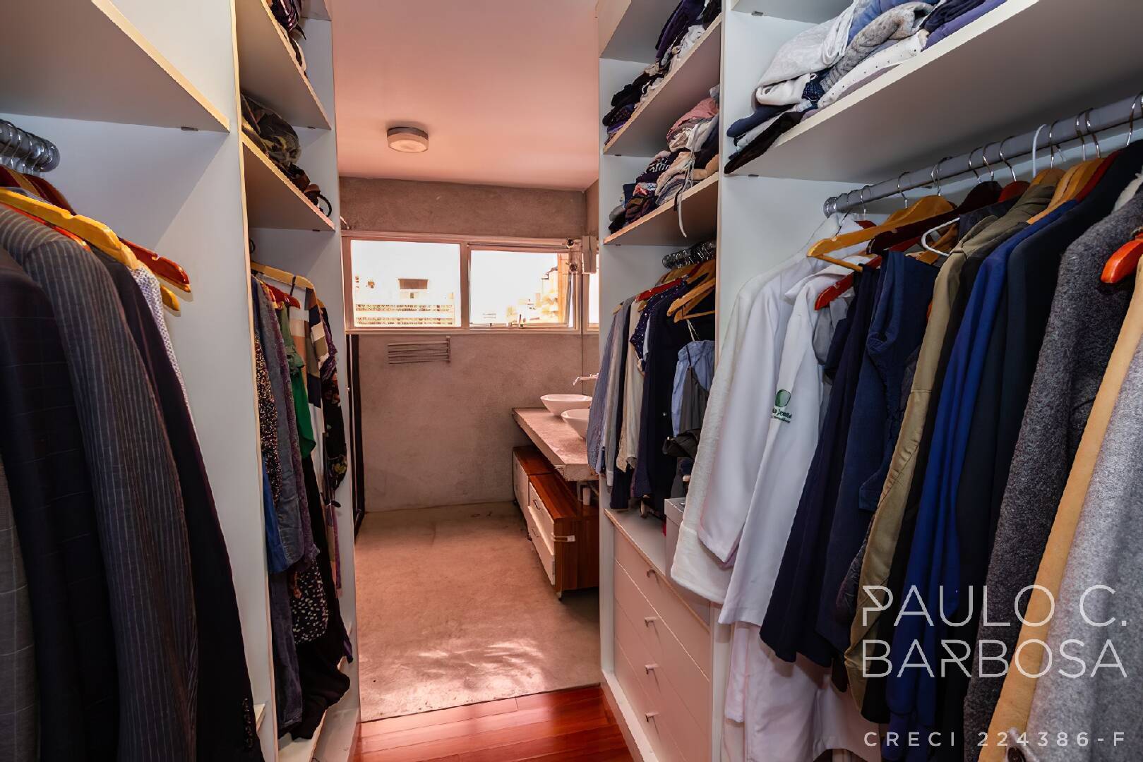 Apartamento para alugar com 2 quartos, 125m² - Foto 21